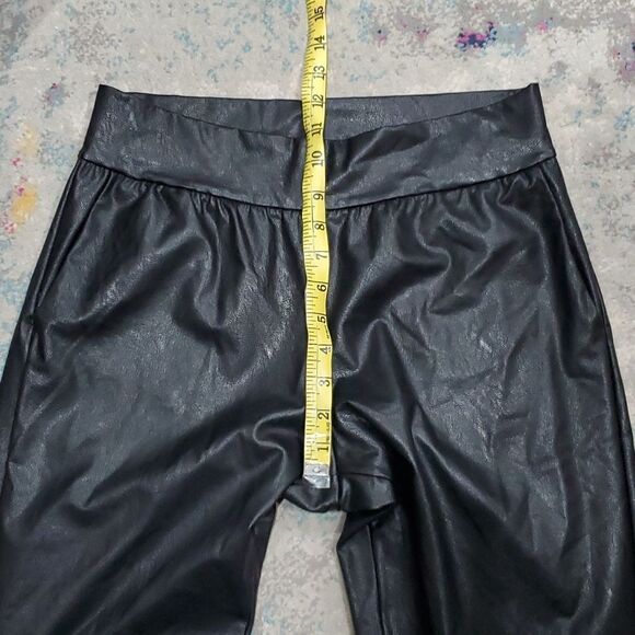 Commando Faux Leather Joggers in Black Size M - Picture 12 of 14